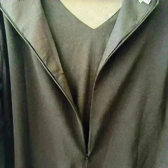 BELONGSCI NWT WOMENS V NECK BELL SLEEVE SHIFT MINI BLACK DRESS SIZE L - Picture 7 of 7